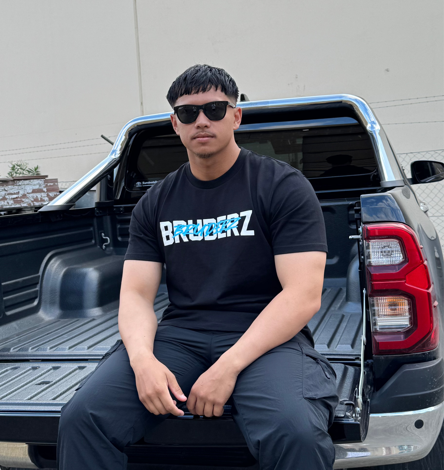 Bruderz Signature Tee - Black